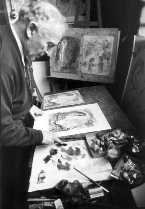 Chagall leaning on paper lithographs, including Daphnis and Chloé.